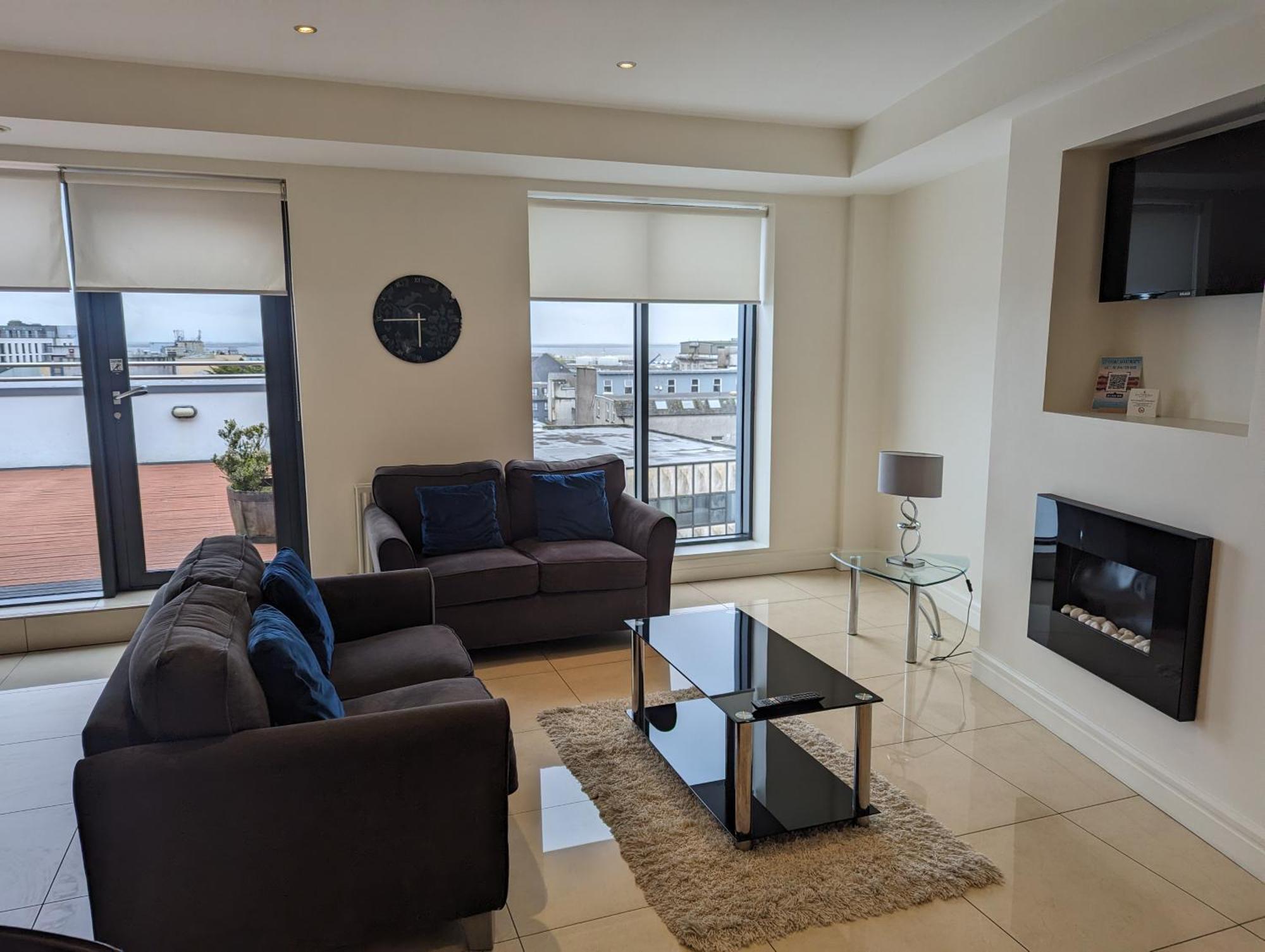 The Western Citypoint Apartments غالواي المظهر الخارجي الصورة
