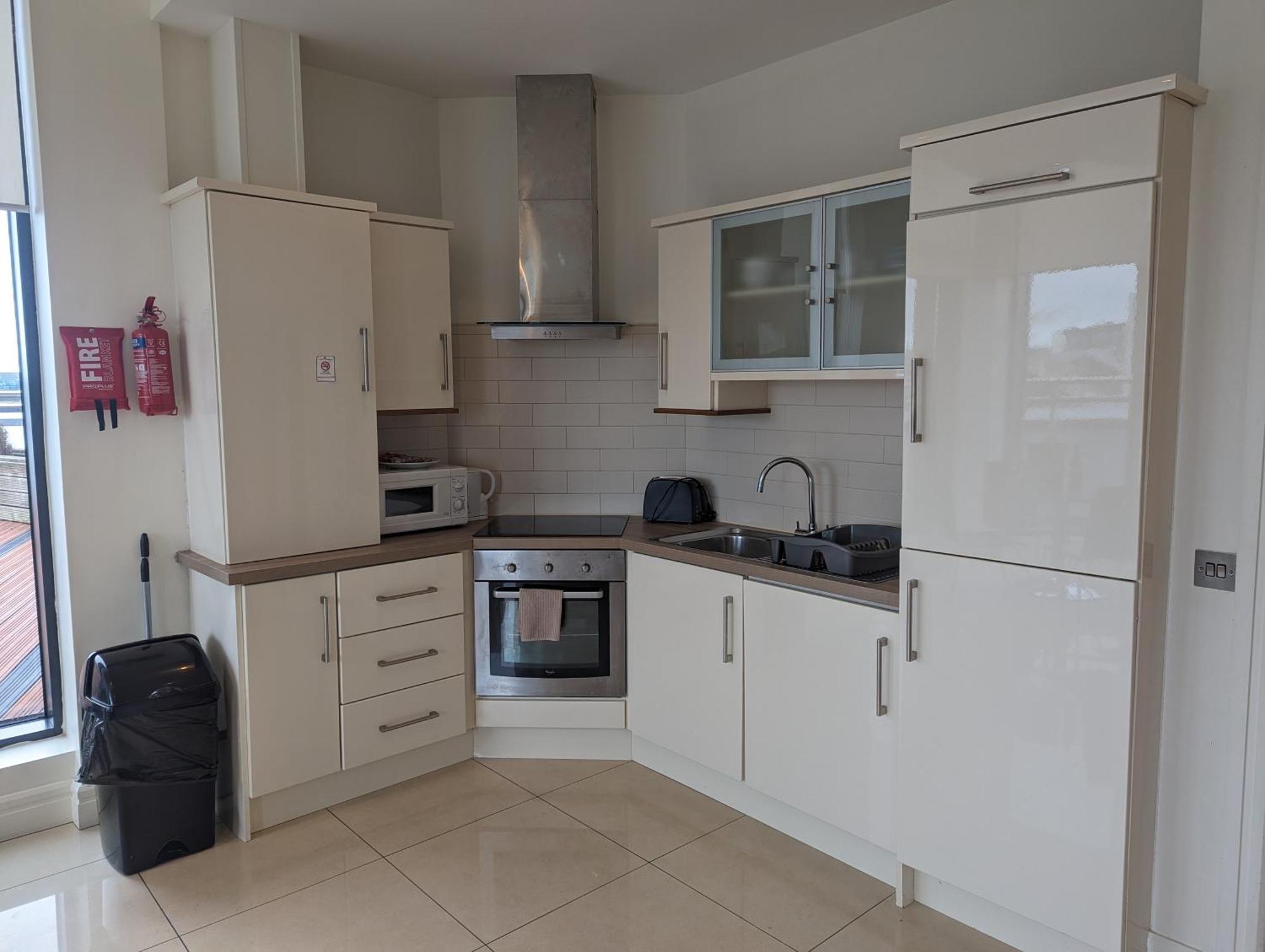 The Western Citypoint Apartments غالواي المظهر الخارجي الصورة