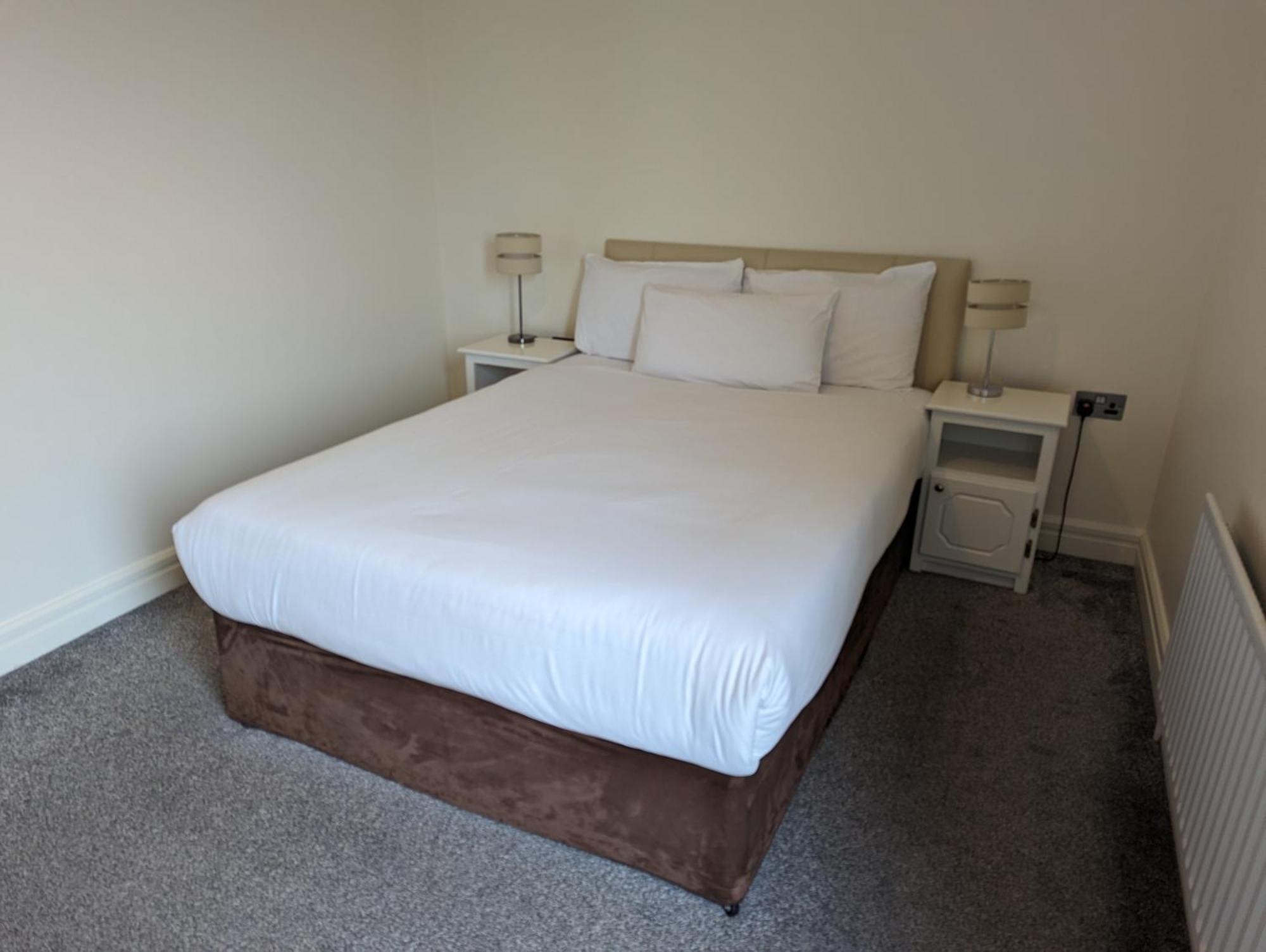 The Western Citypoint Apartments غالواي المظهر الخارجي الصورة