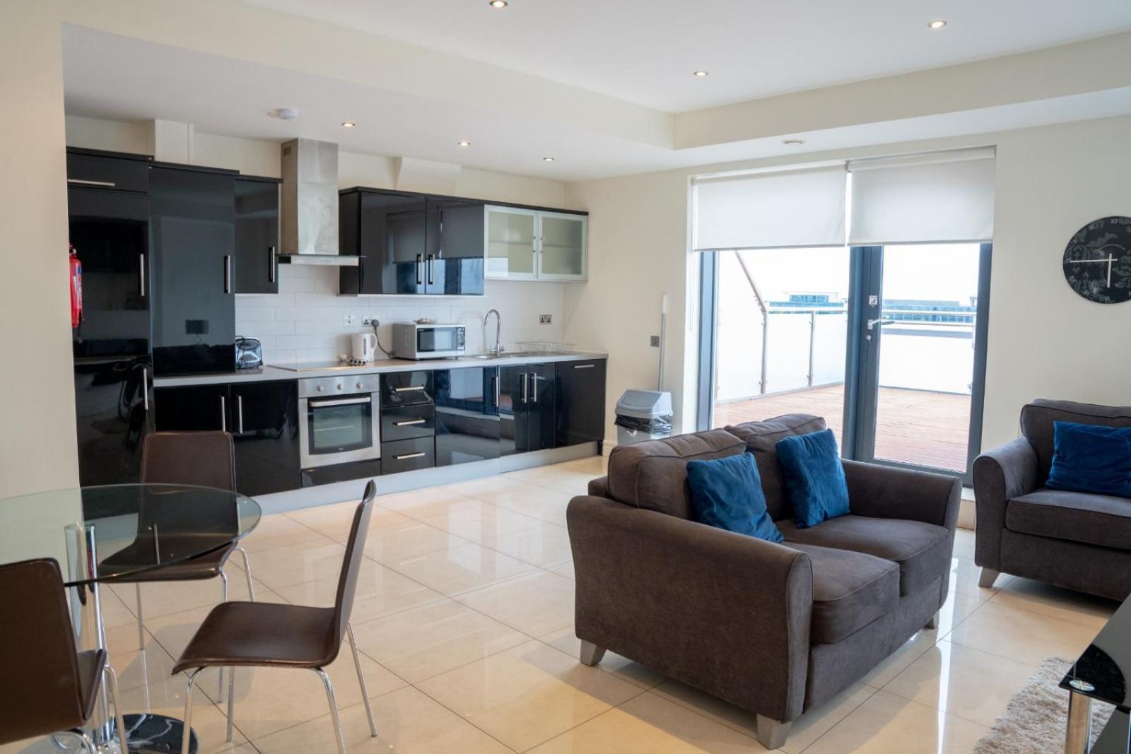 The Western Citypoint Apartments غالواي المظهر الخارجي الصورة