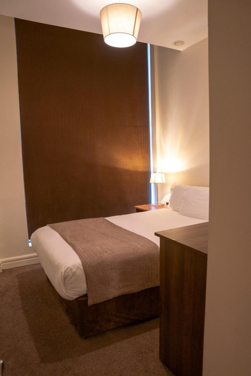 The Western Citypoint Apartments غالواي المظهر الخارجي الصورة
