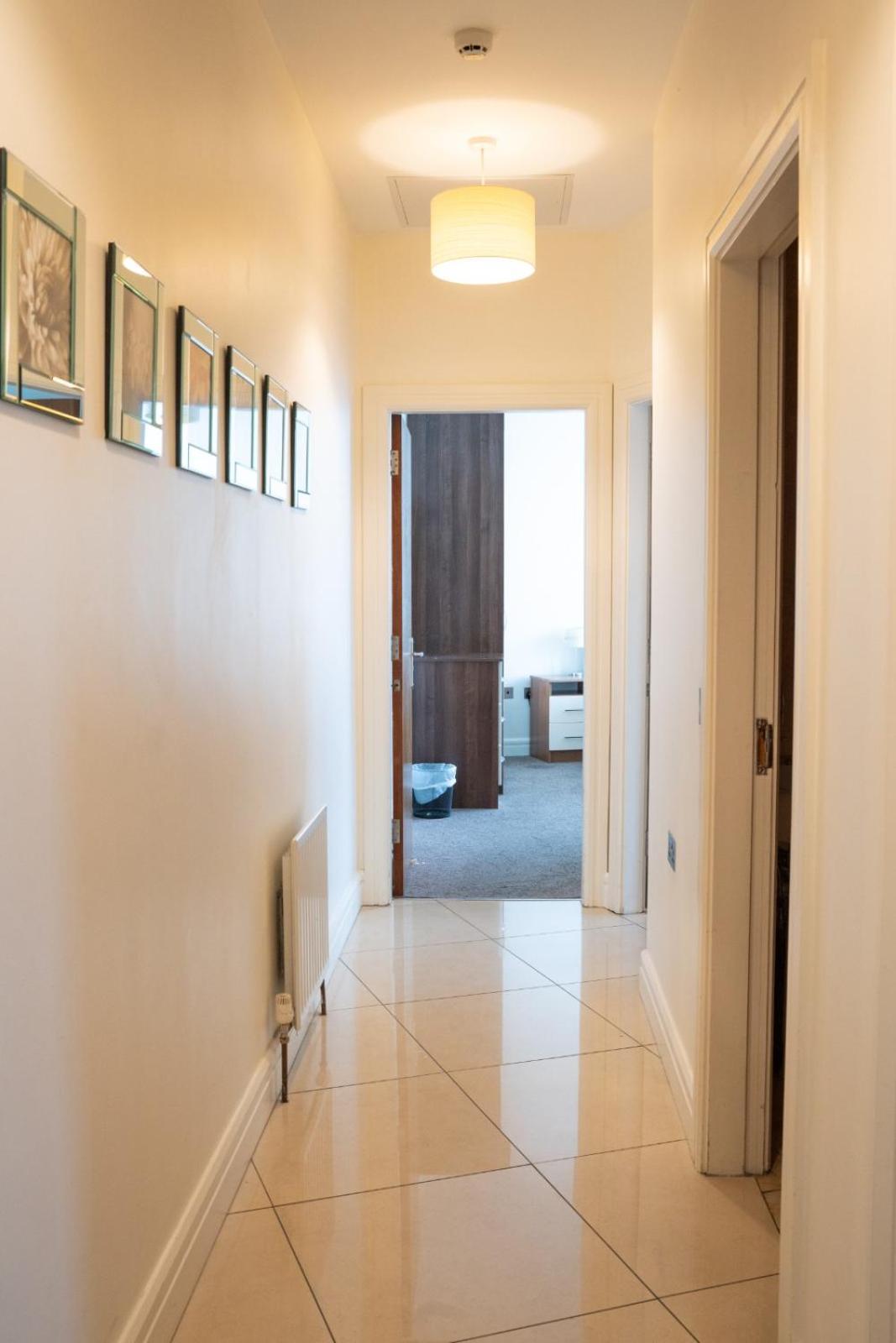 The Western Citypoint Apartments غالواي المظهر الخارجي الصورة