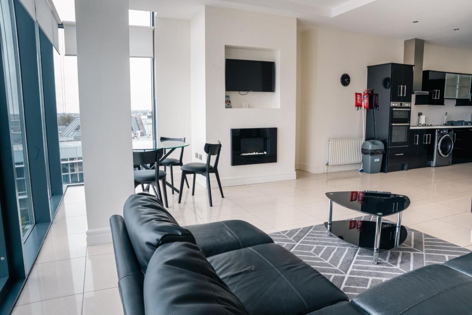 The Western Citypoint Apartments غالواي المظهر الخارجي الصورة
